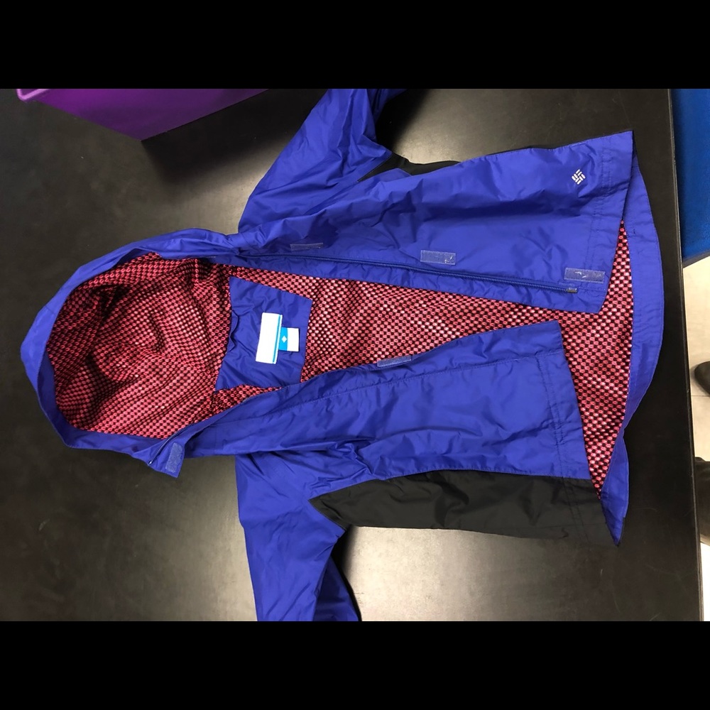 Columbia windbreaker.  Excellent condition.